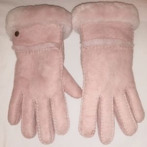 Pink UGG gloves